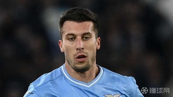 双方在交手 双方在交手